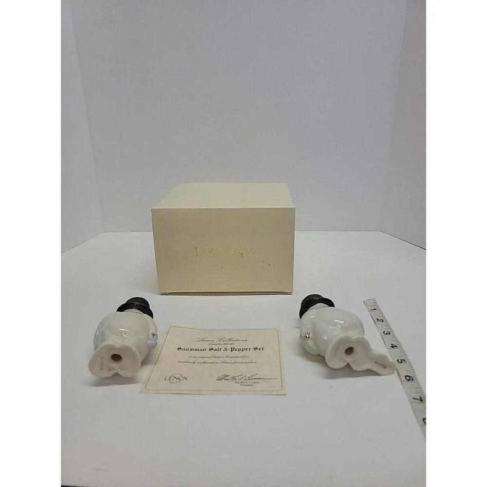 Lenox Snowmen Salt & Pepper‎ Shakers with Box